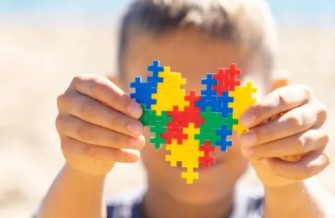 AUTISMO, PSICANÁLISE E NEUROCIÊNCIA: QUANDO O INCONSCIENTE FALA SEM PALAVRAS